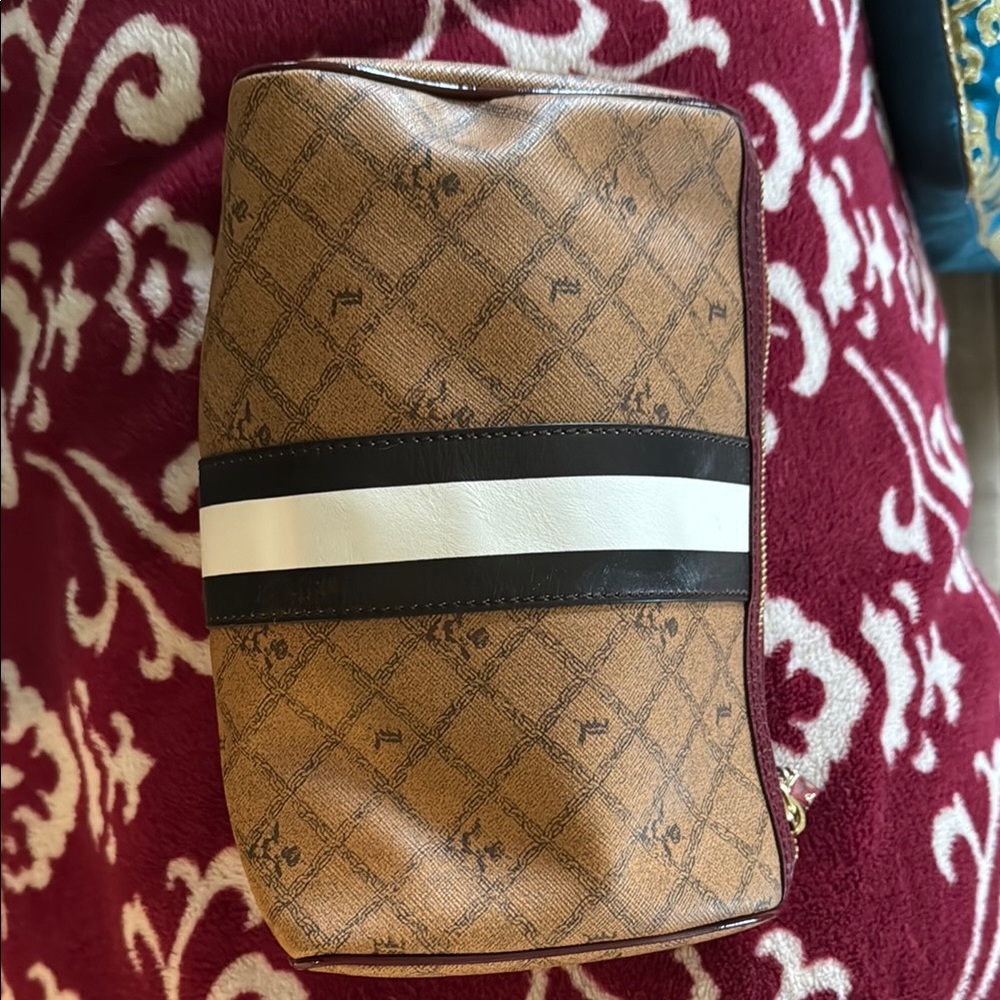 L.A.M.B lipstick saddle zip pouch